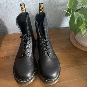 Dr.Martens